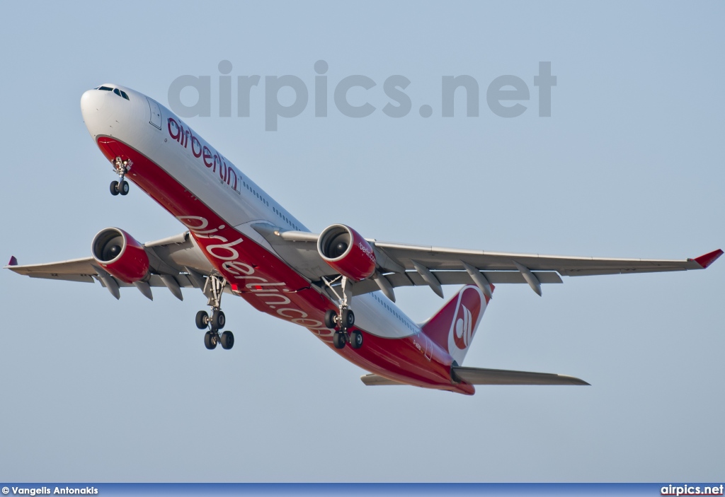 D-AERS, Airbus A330-300, Air Berlin